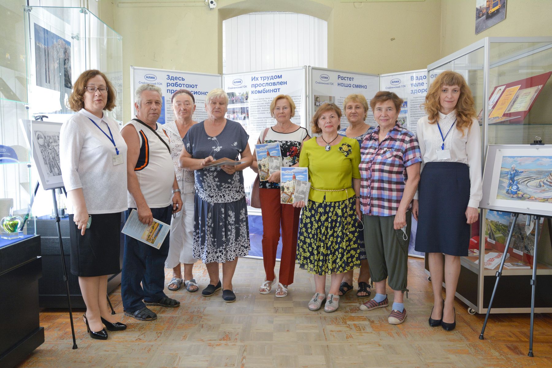 Презентация выставки «Гордимся прошлым – строим будущее» | 30.06.2021 | Старый  Оскол - БезФормата