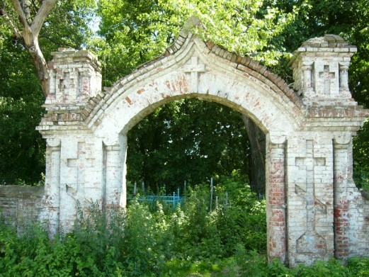 Кладбищенские ворота